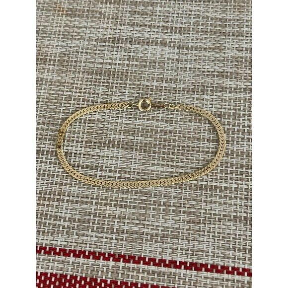 Gold Tone Marked Korea Bracelet - Picture 2 of 3